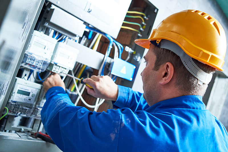 Become An Electrician in Halifax West Yorkshire